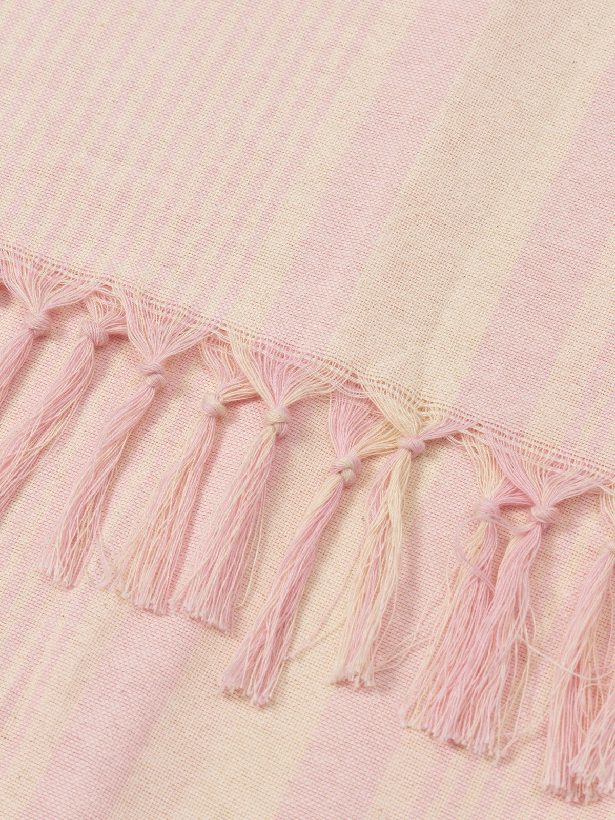 Leichtes Baumwoll-Strandtuch Fouta mit rosa Streifendruck und Stickerei