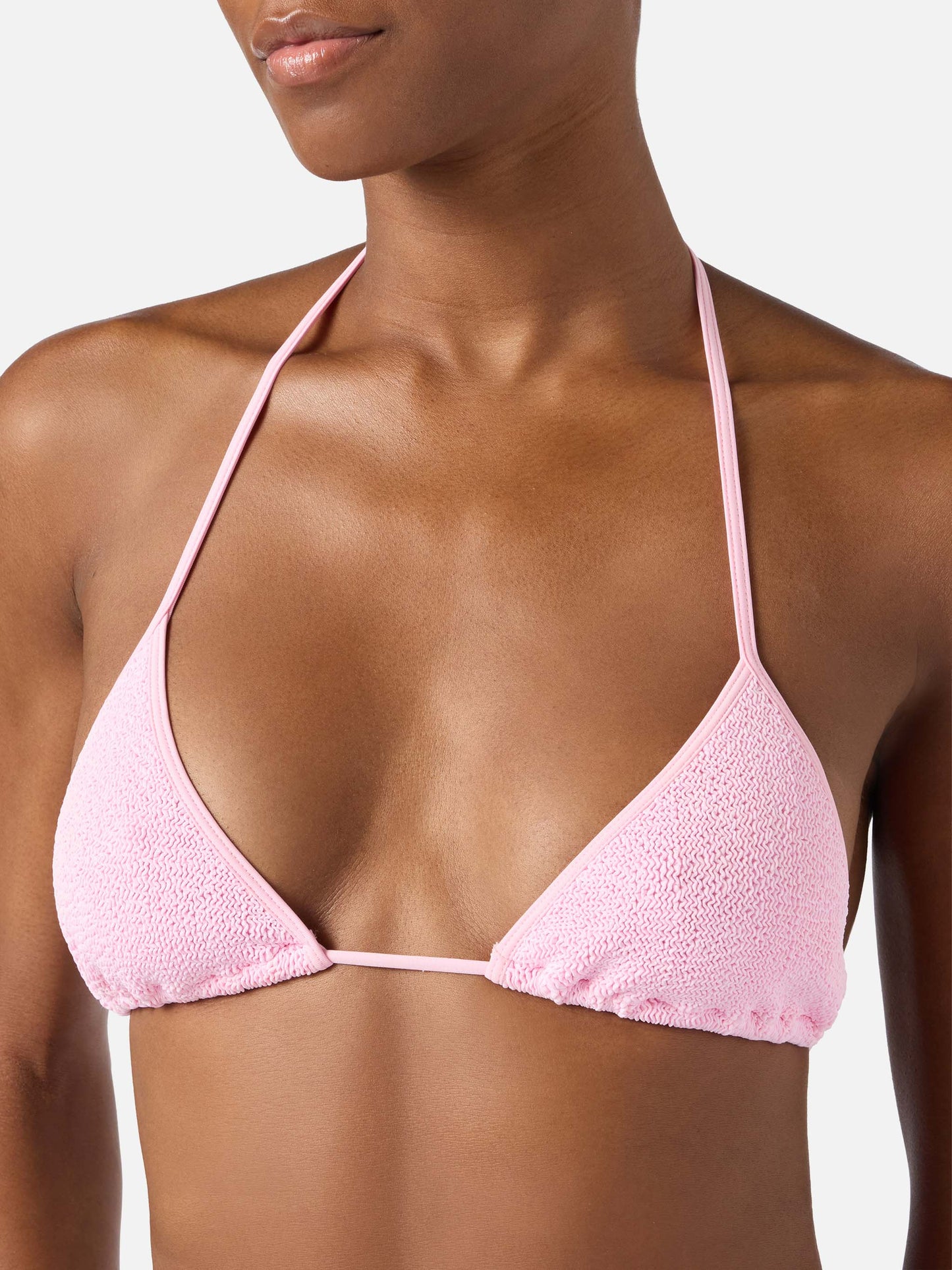 Top de bikini triangular con tiras Leah en rosa con ribetes blancos