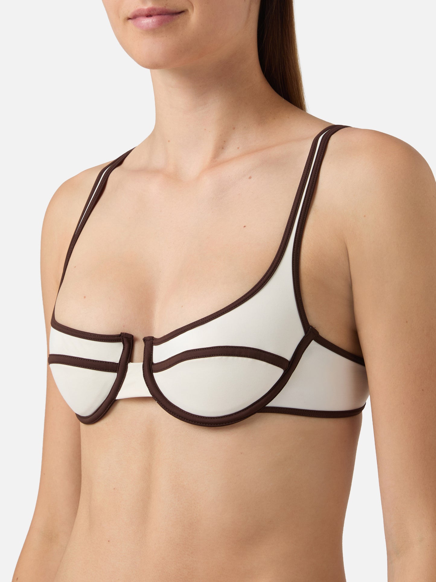 Haut de bikini balconnet à ficelles Amira en crème avec finitions marron
