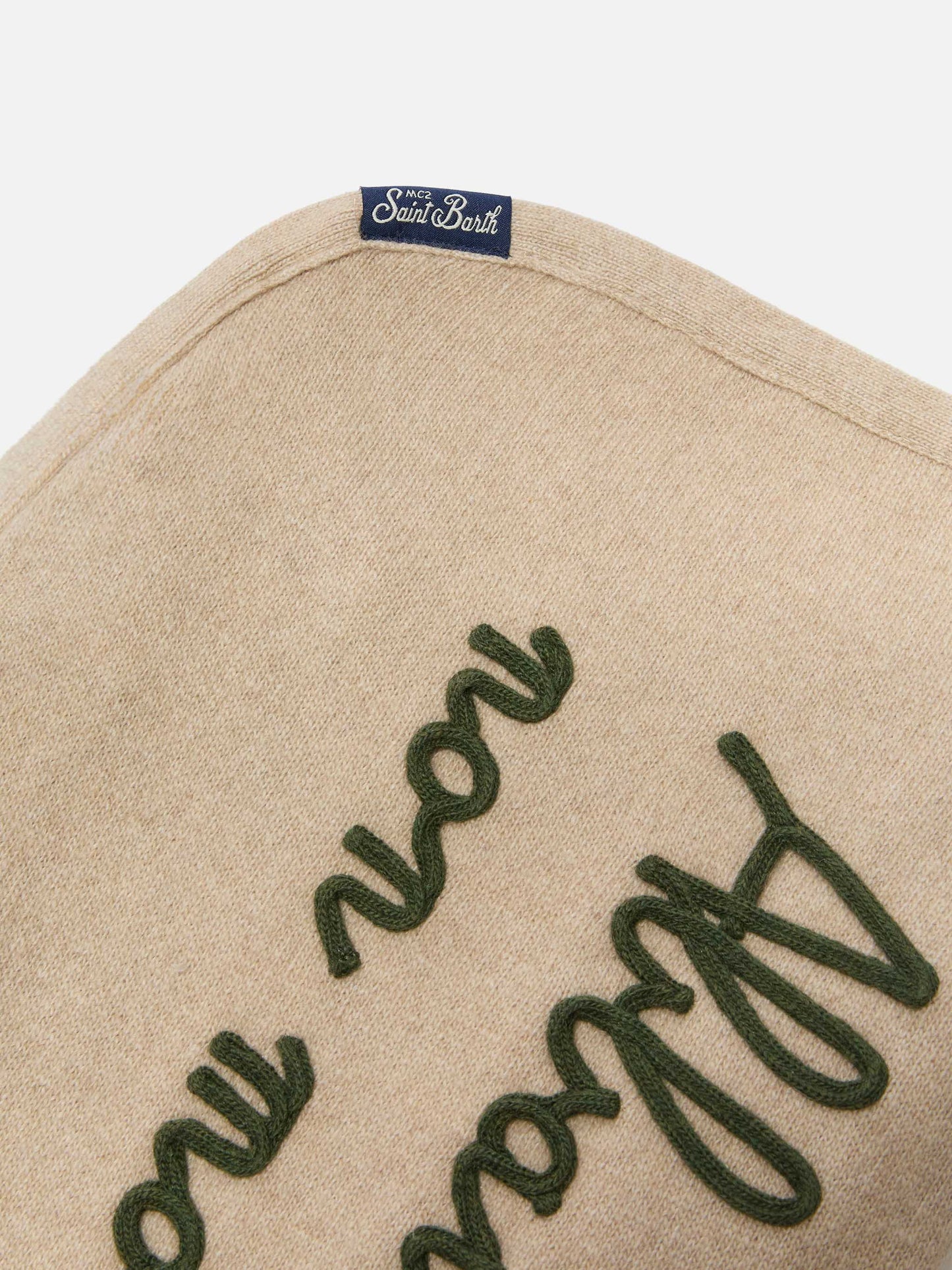 Dog sweater with Abbaio ma non mordo embroidery