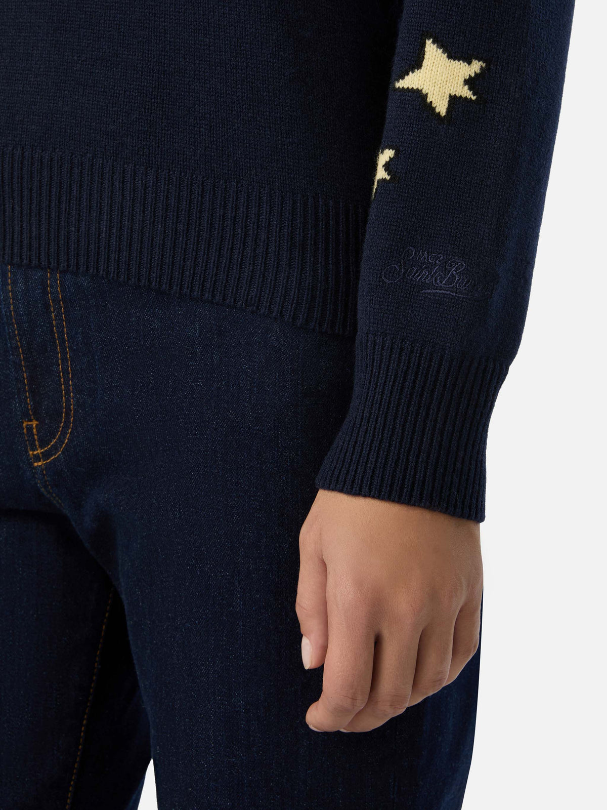 Pull en maille à col rond Queen New blue avec intarsia Snoopy | Special edition