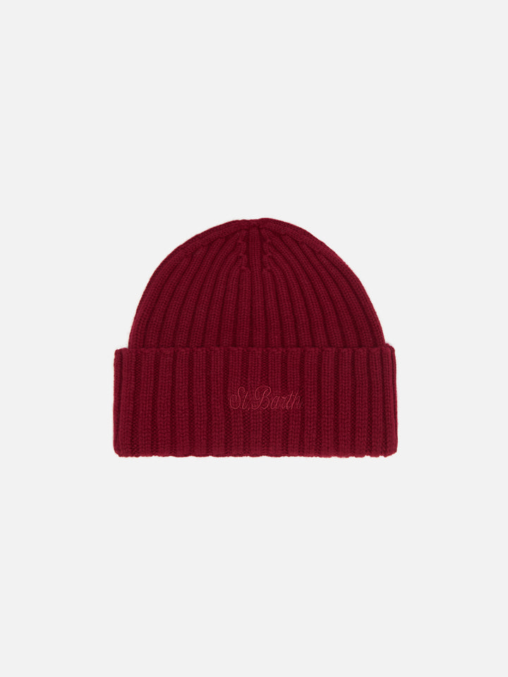 Wengen beanie in burgundy with St. Barth embroidery on the turn-up