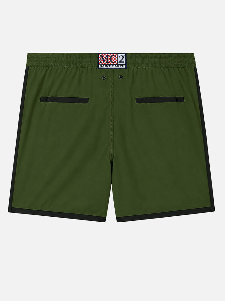 Herren-Badeshorts mit seitlichem Logo und Kontrast