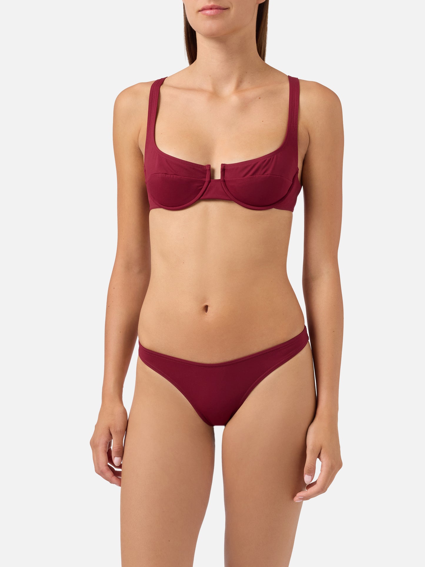 Amira Naomi Balconette-Bikini in Bordeaux in Uni-Farbe 