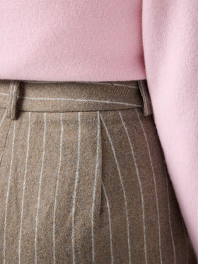 Beige Aya Shorts aus Wollmisch-Flanell mit Nadelstreifen 