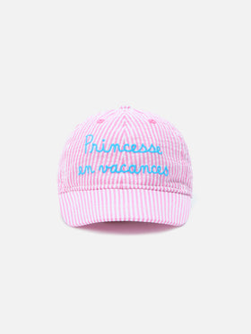 Baseball cap with visor in pink and white striped seersucker cotton with embroidery