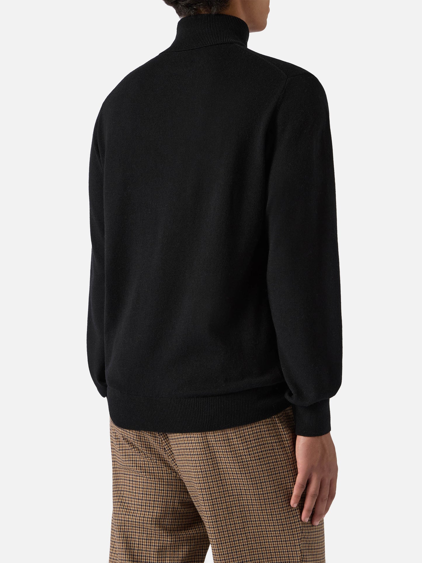 Black merinocash turtleneck Bond