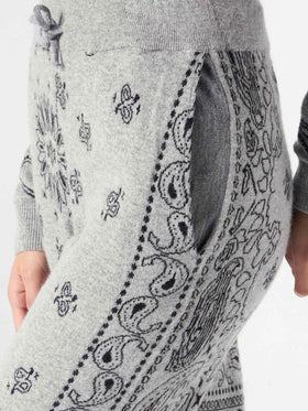 Knitted sweatpants Charlie with grey bandana print