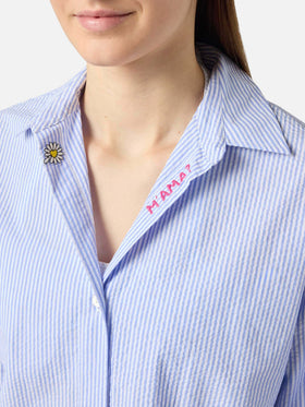 Chemise Cristal en seersucker rayé bleu clair avec broderie 