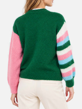 Suéter boxy suave Danya Green con bordado 