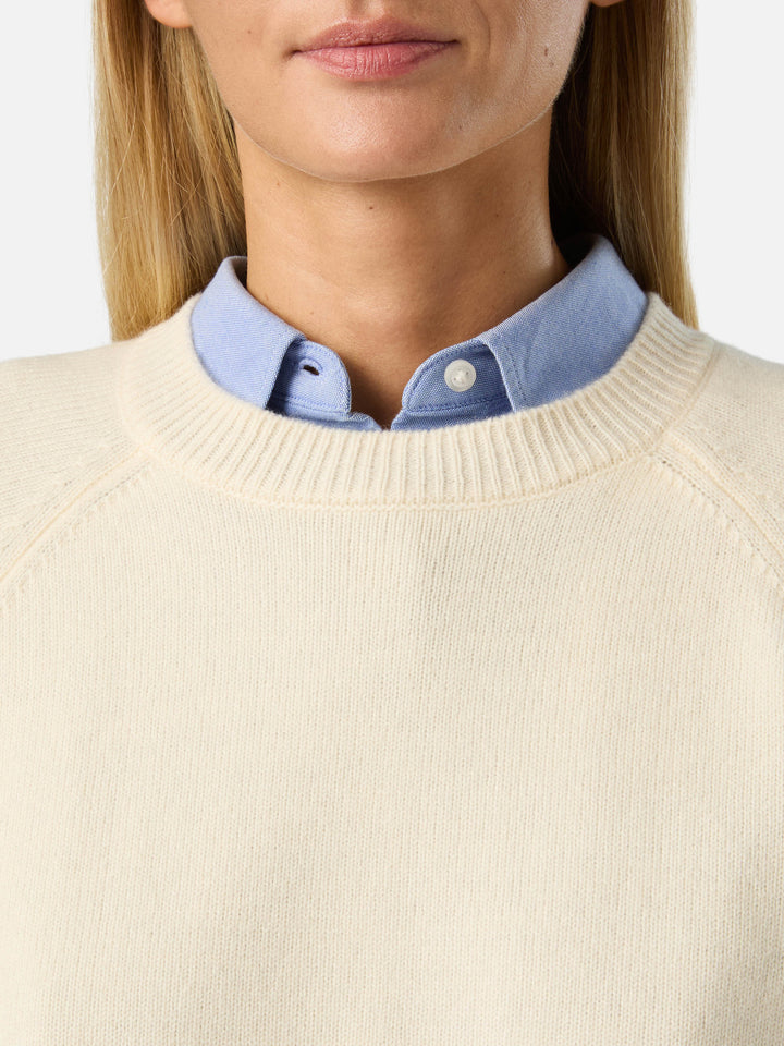 Jersey de punto de lana Delphine color off white con cuello redondo 