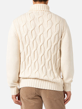 Pull en maille torsadée style pêcheur en mélange de cachemire blanc cassé 