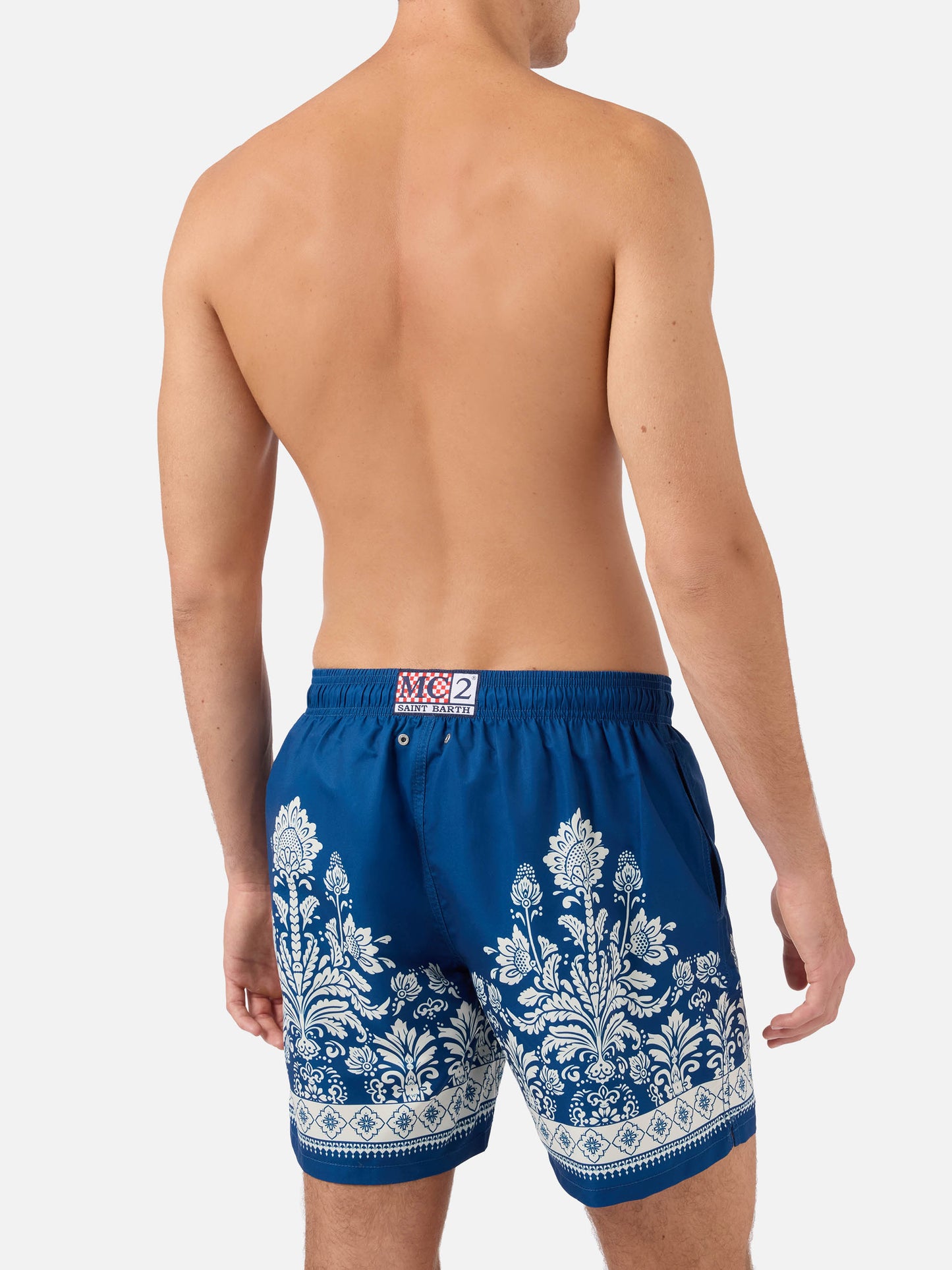 Bañador corto azul Gustavia con estampado floral ornamental 