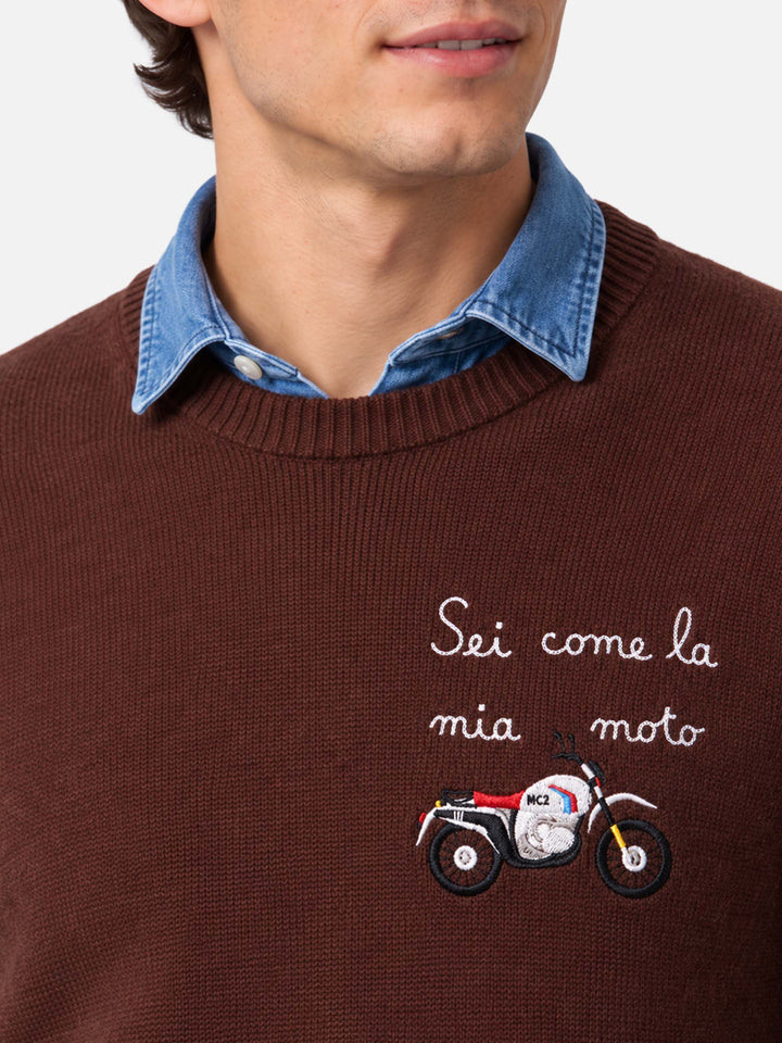 Maglia girocollo Heron marrone con ricamo Sei come la mia moto