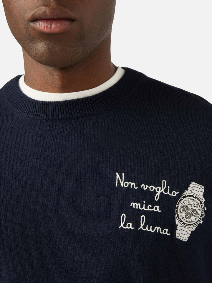 Maglia girocollo Heron Light blu navy in misto lana e cashmere con ricamo Non Voglio Mica La Luna