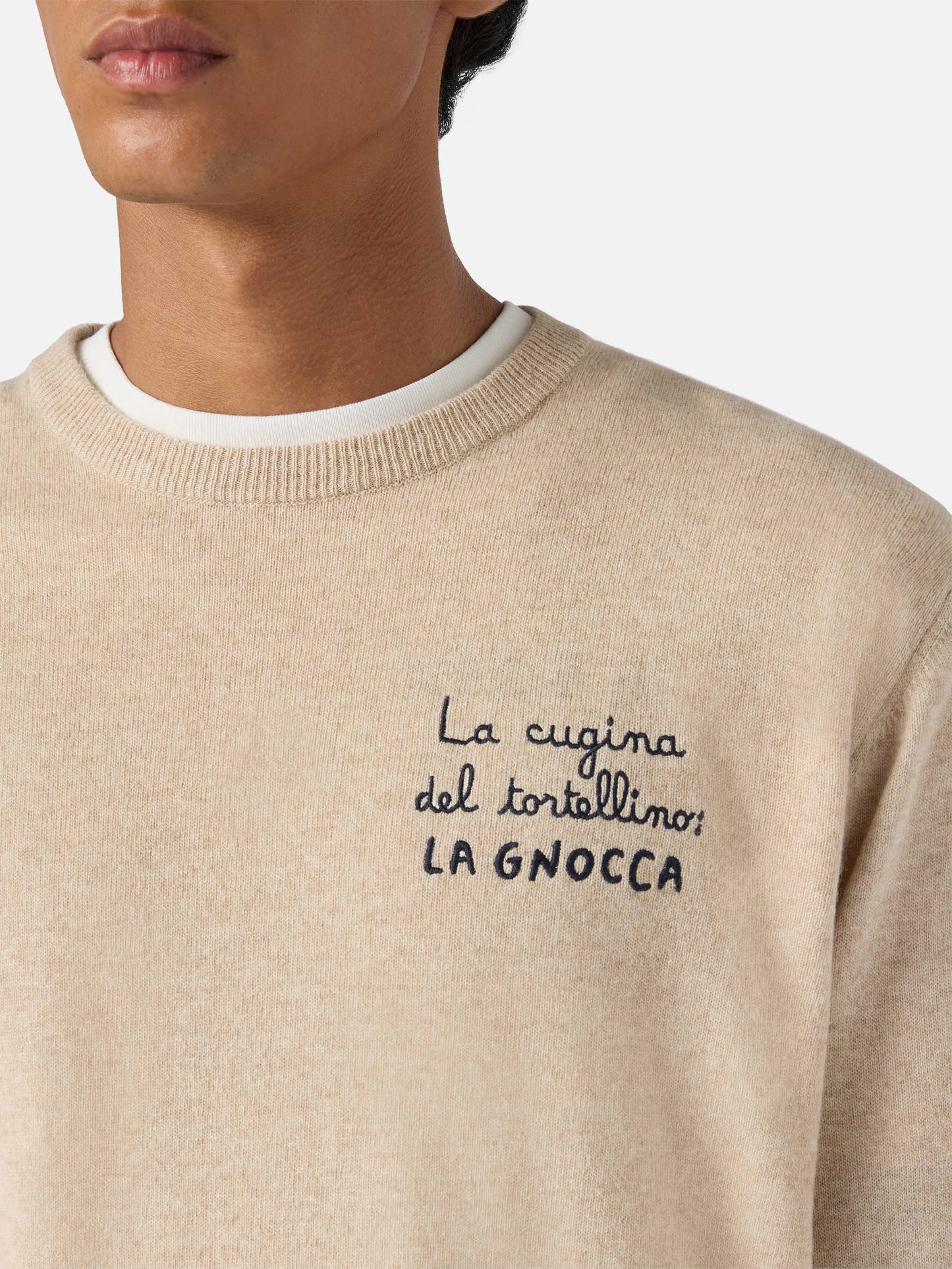 Crewneck Heron Light with La cugina del tortellino, la Gnocca! embroidery | VACANZE DI NATALE SPECIAL EDITION