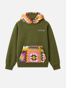 Sudadera con capucha verde Jeune Jr con motivo de crochet 