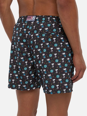 Herren-Badeshorts aus leichtem Stoff mit Snoopy-Aufdruck| Peanuts® Sonderausgabe