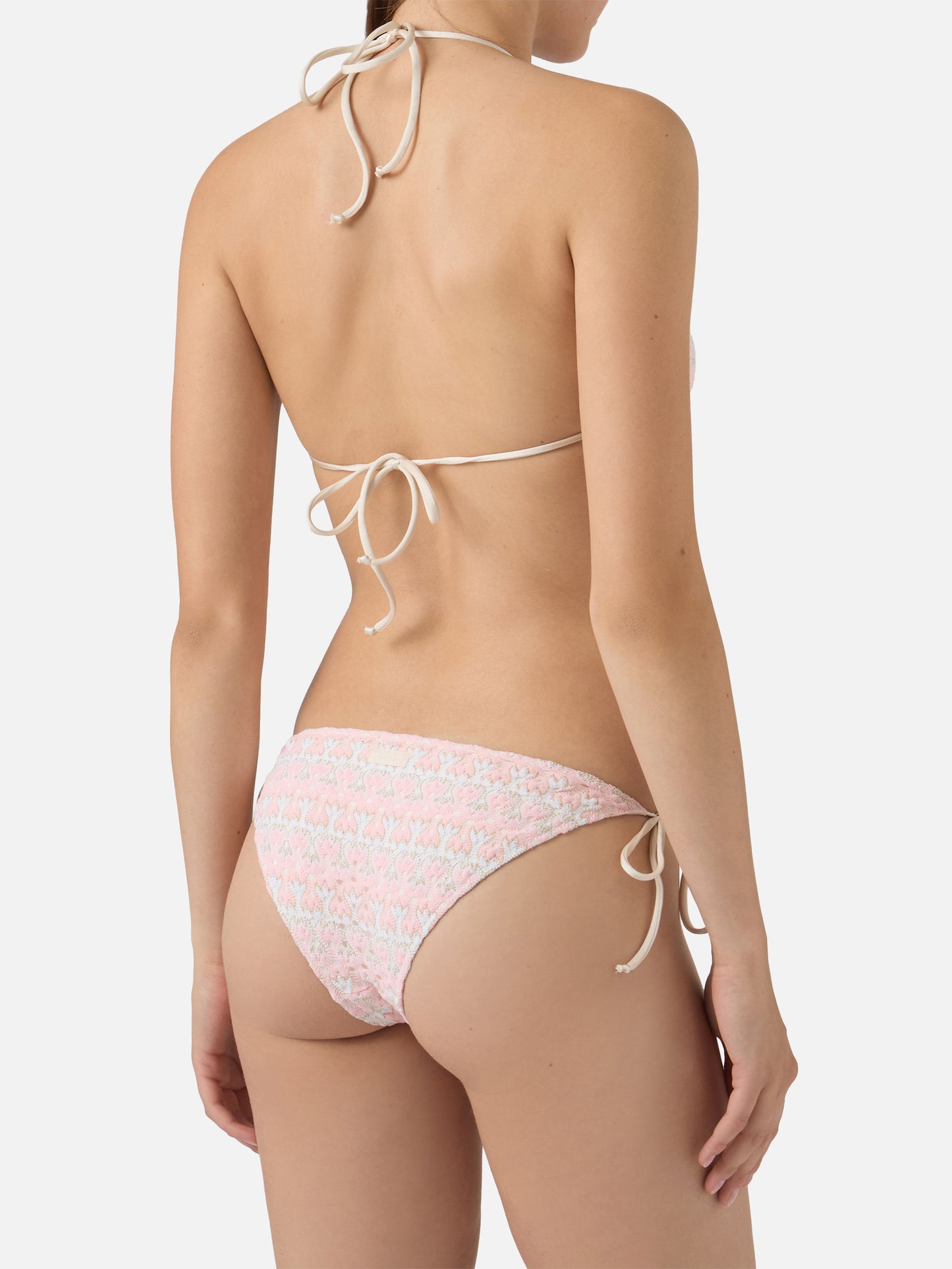 Bikini triangular Levyne en tejido raschel con estampado floral rosa y crema 