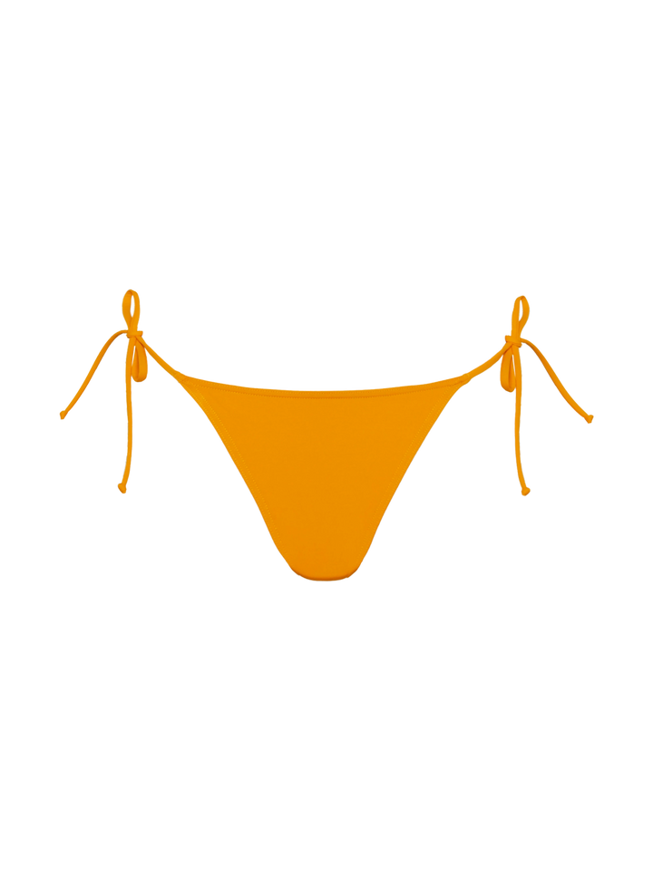 Marielle – Ockergelbe klassische Badehose