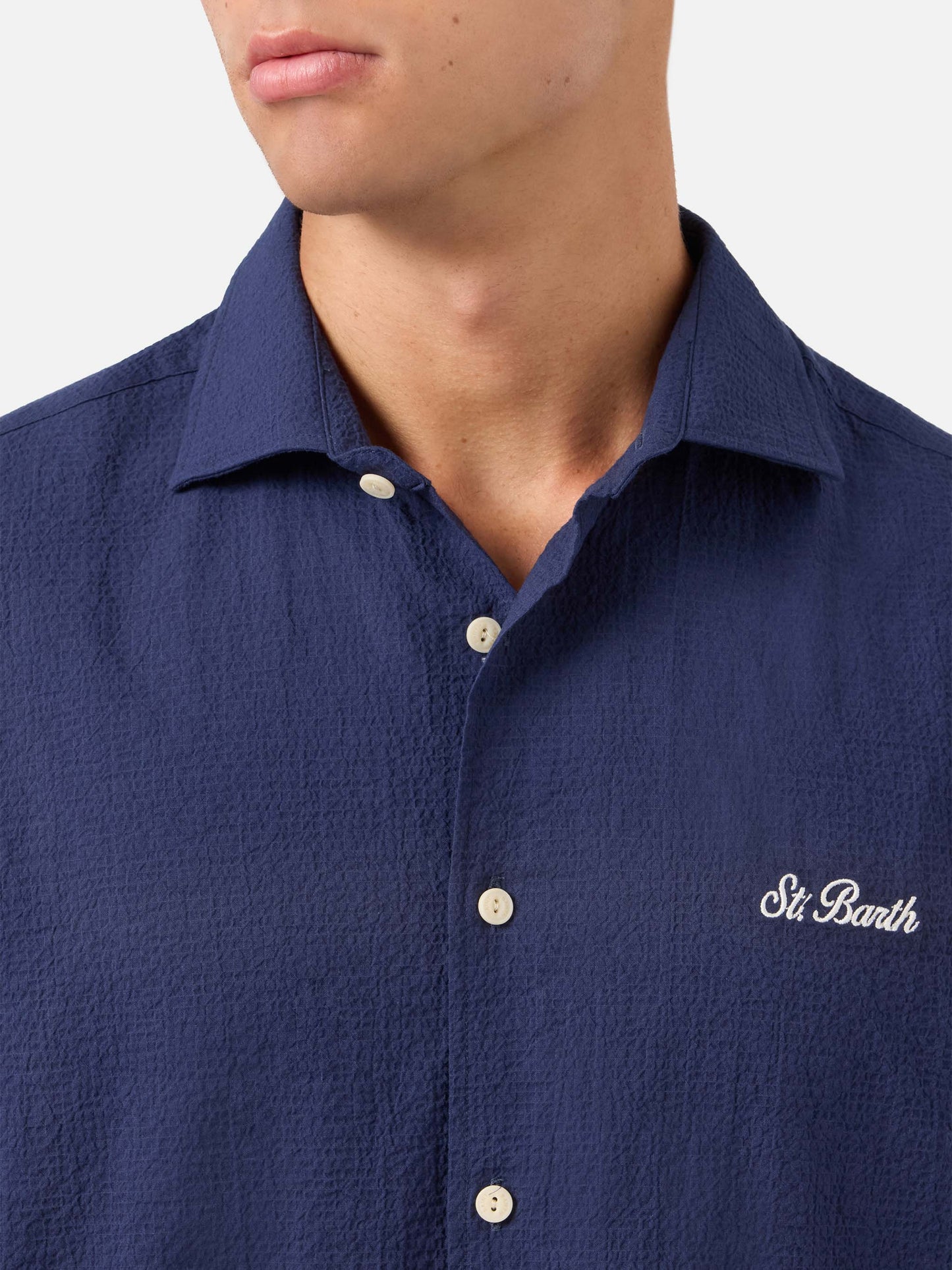 Pamplona seersucker shirt in blue with embroidery
