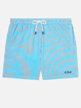 Patmos Seersucker-gestreifte Badeshorts in Bluette und Weiß 