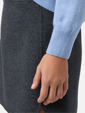 Neuer Queen-Pullover aus Kaschmirmischung in Hellblau mit Après Chic-Jacquard