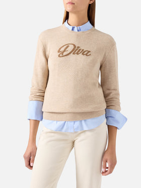 Jersey de punto beige New Queen con cuello redondo y bordado Diva con strass 
