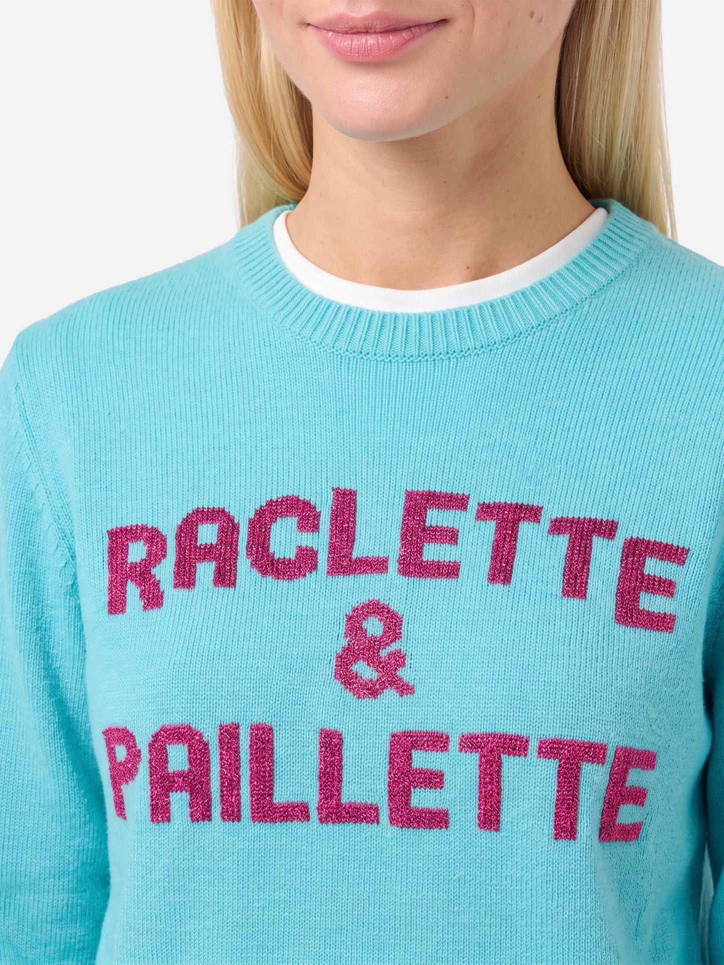 Pull vert d’eau New Queen avec lettrage Raclette & Paillettes en sequins 