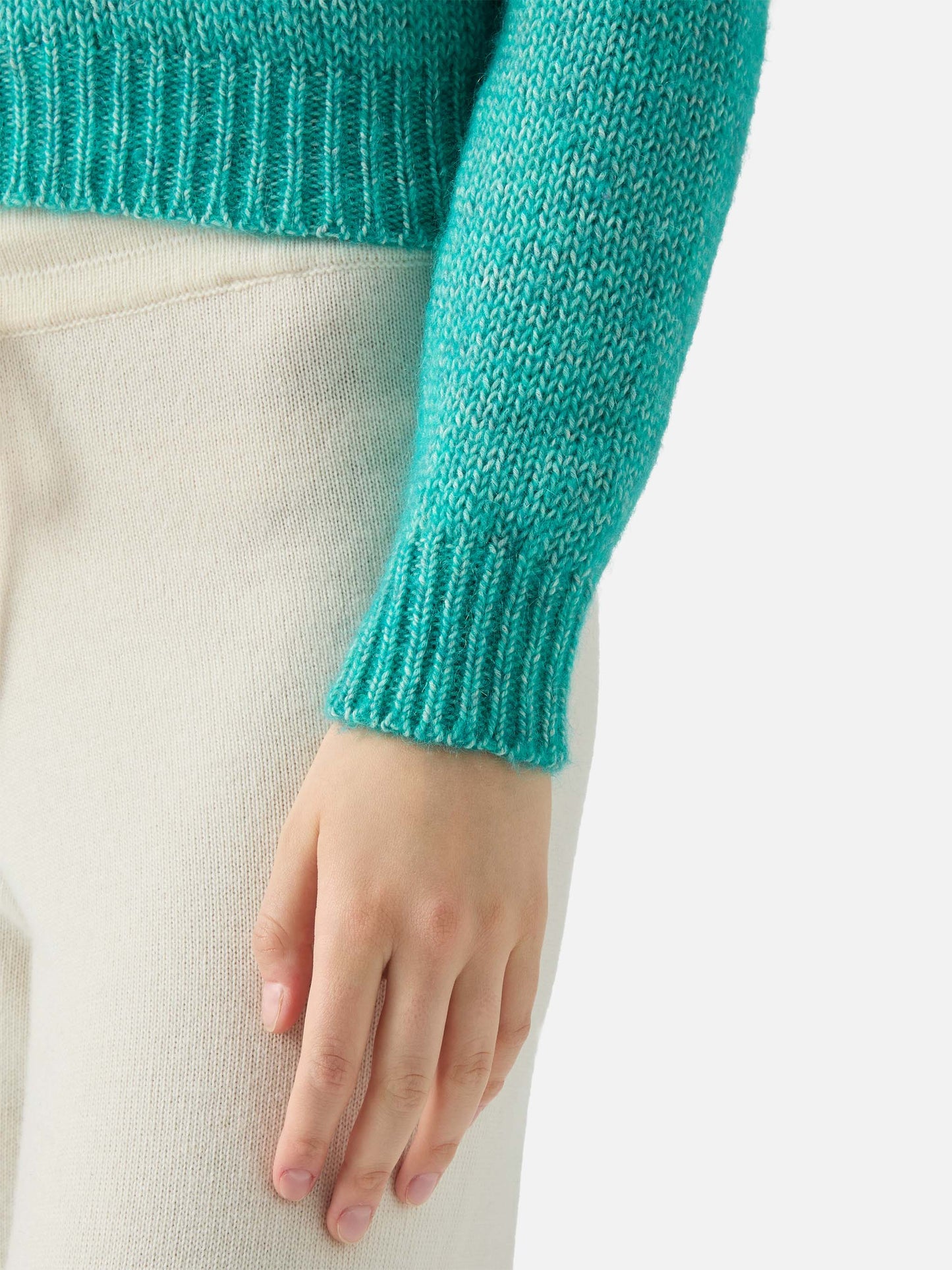 New Queen Crop Soft crewneck with St. Barth embroidery