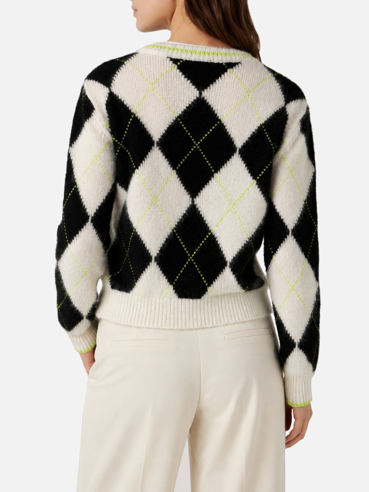 New Queen Soft cropped sweater with argyle pattern