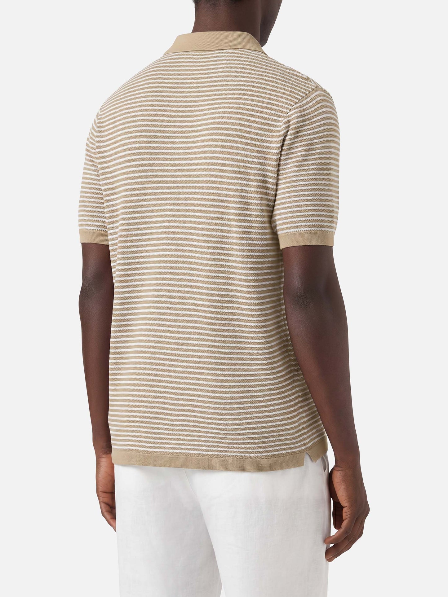 Polo Sloan a rayas en algodón premium high-twist con rayas beige 