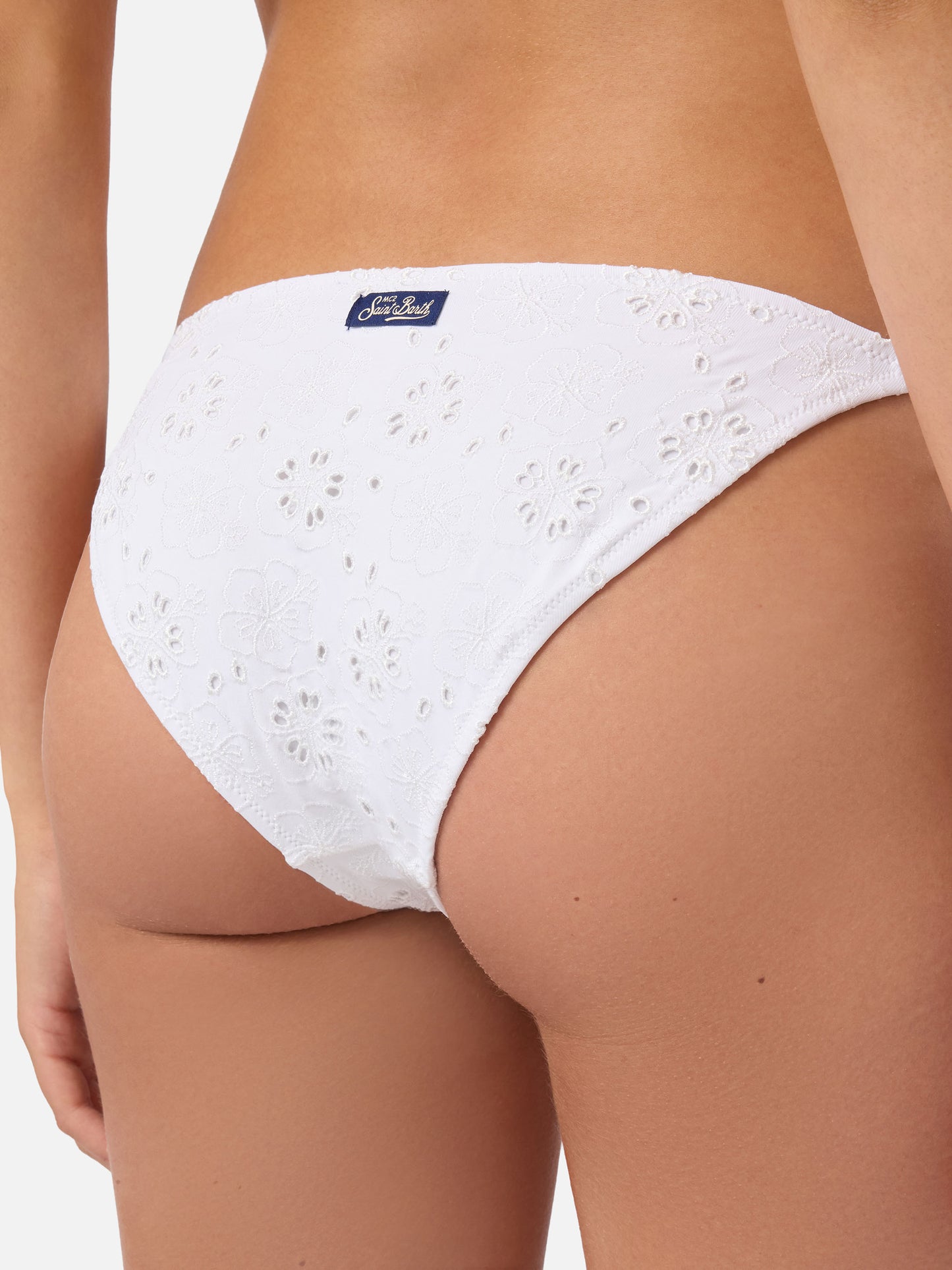 Bikini Leah Virgo in sangallo bianco