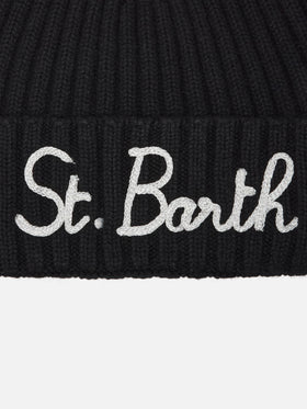 Wengen beanie in cashmere blend in black with St. Barth embroidery and pom-pom