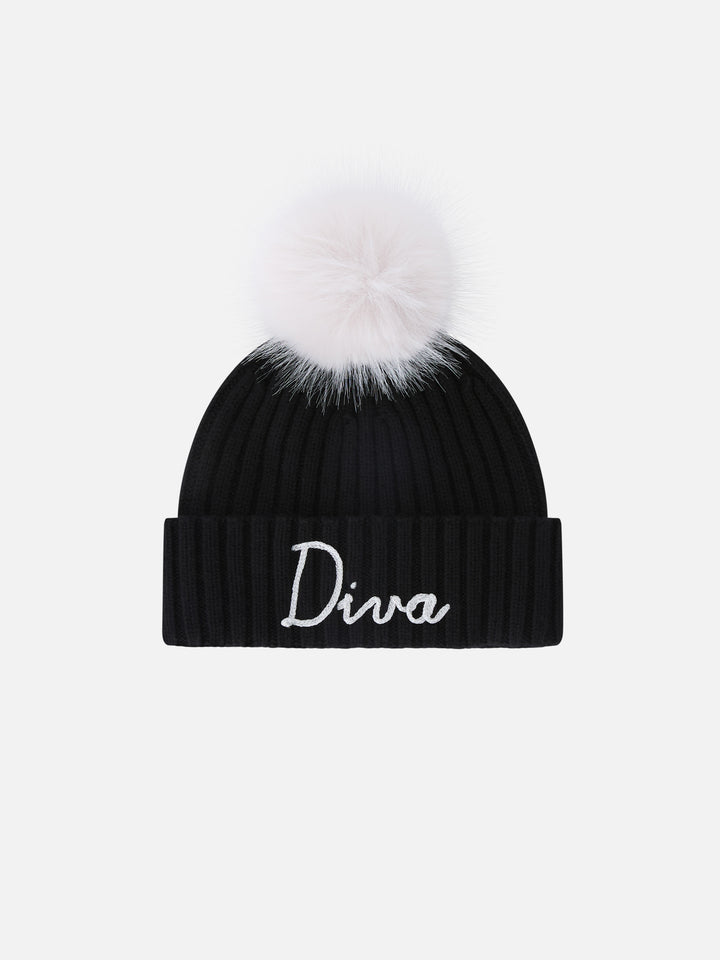 Bonnet Wengen noir avec pompon et broderie Diva 
