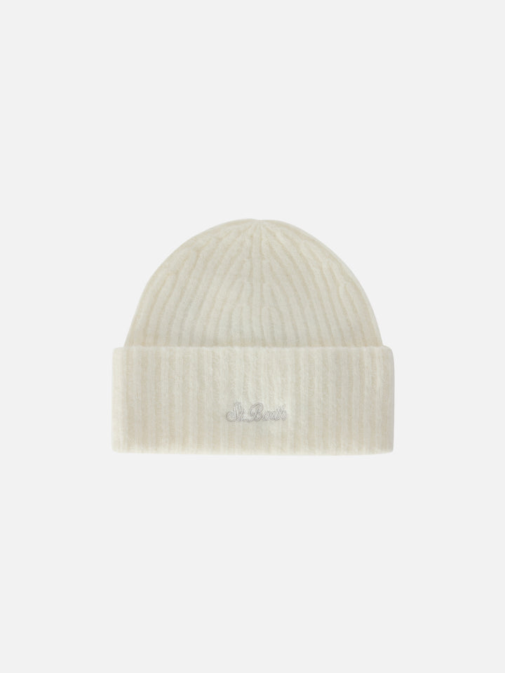 Bonnet Wengen blanc cassé en mélange d’alpaga avec broderie logo 