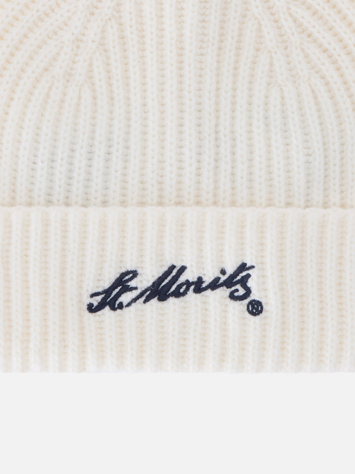 Berretto Wengen bianco panna in cashmere con ricamo St. Moritz | Special edition