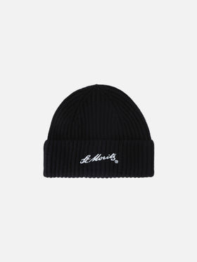 Schwarze Wengen Beanie aus Cashmere mit St. Moritz-Stickerei | Special edition 