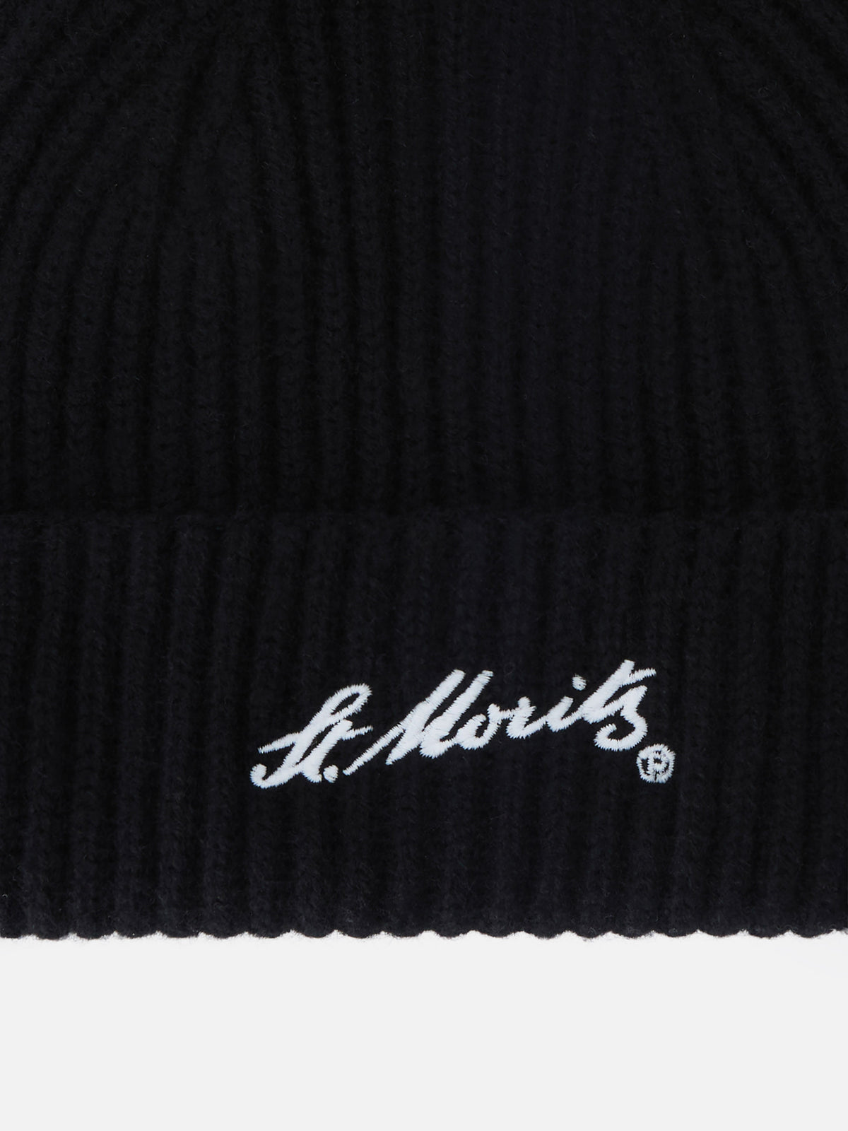 Schwarze Wengen Beanie aus Cashmere mit St. Moritz-Stickerei | Special edition 