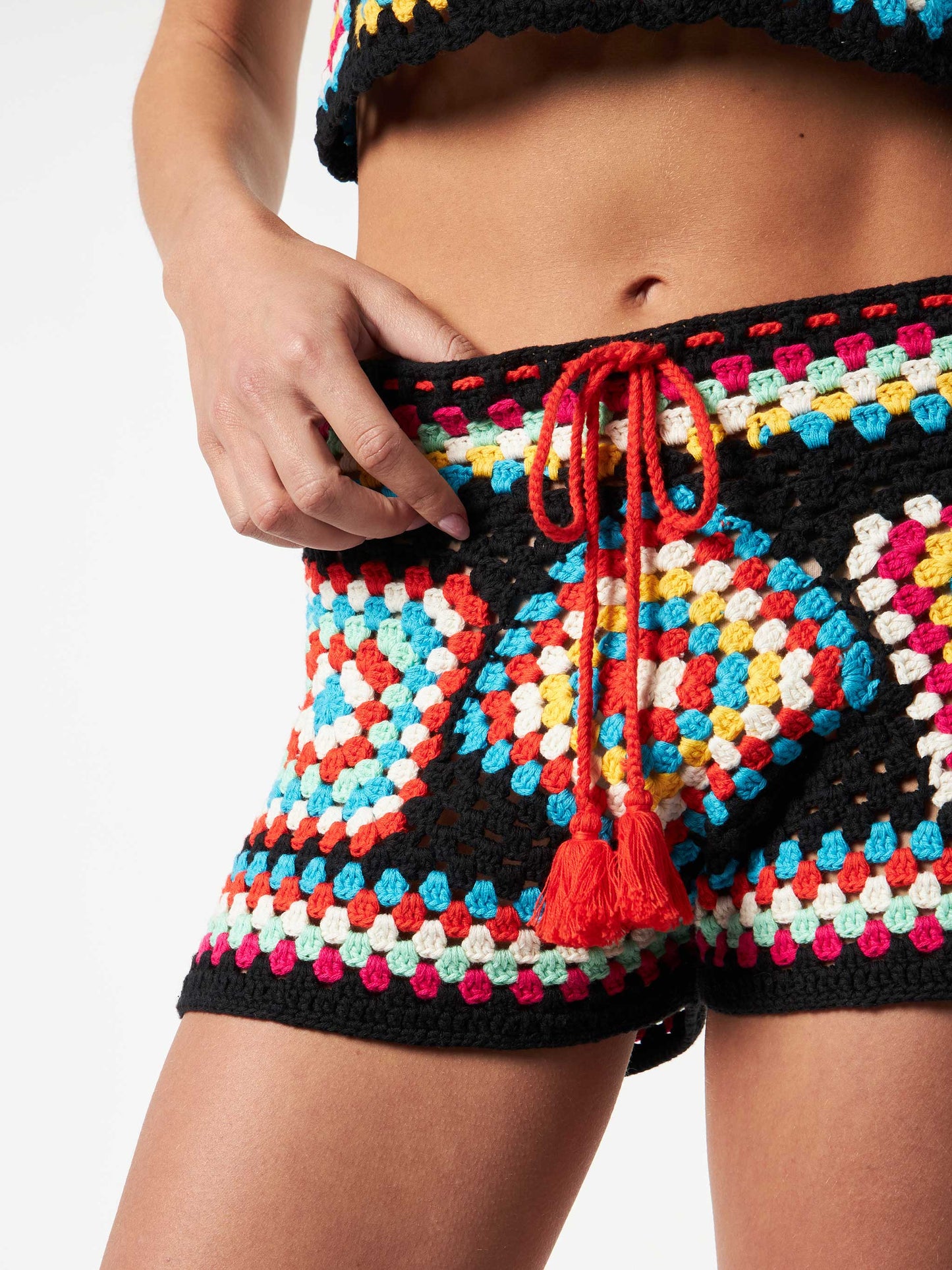 Woman crochet shorts
